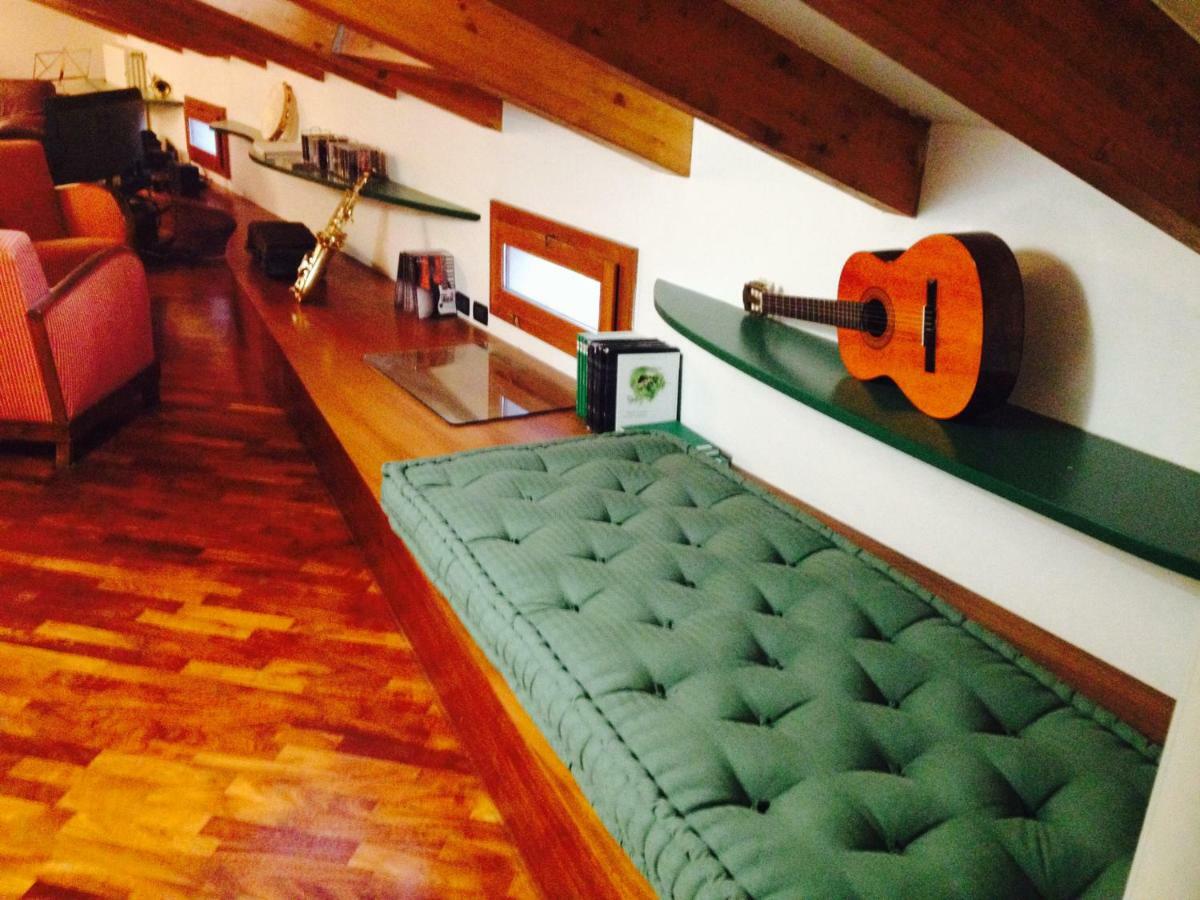 Apartmán La Mansarda Della Musica Boloňa Exteriér fotografie